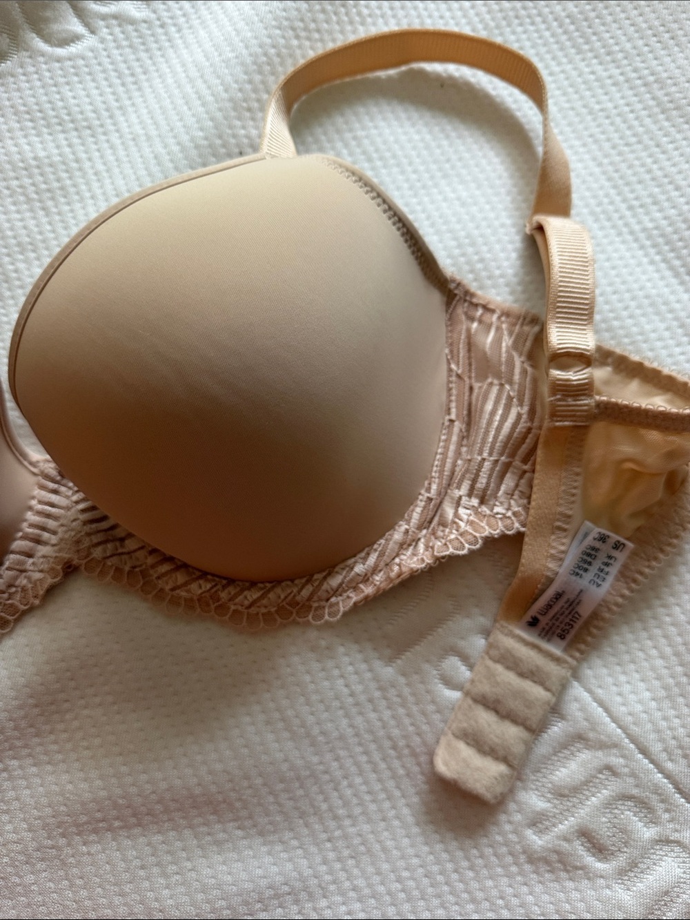 Wacoal underwire bra size 36c